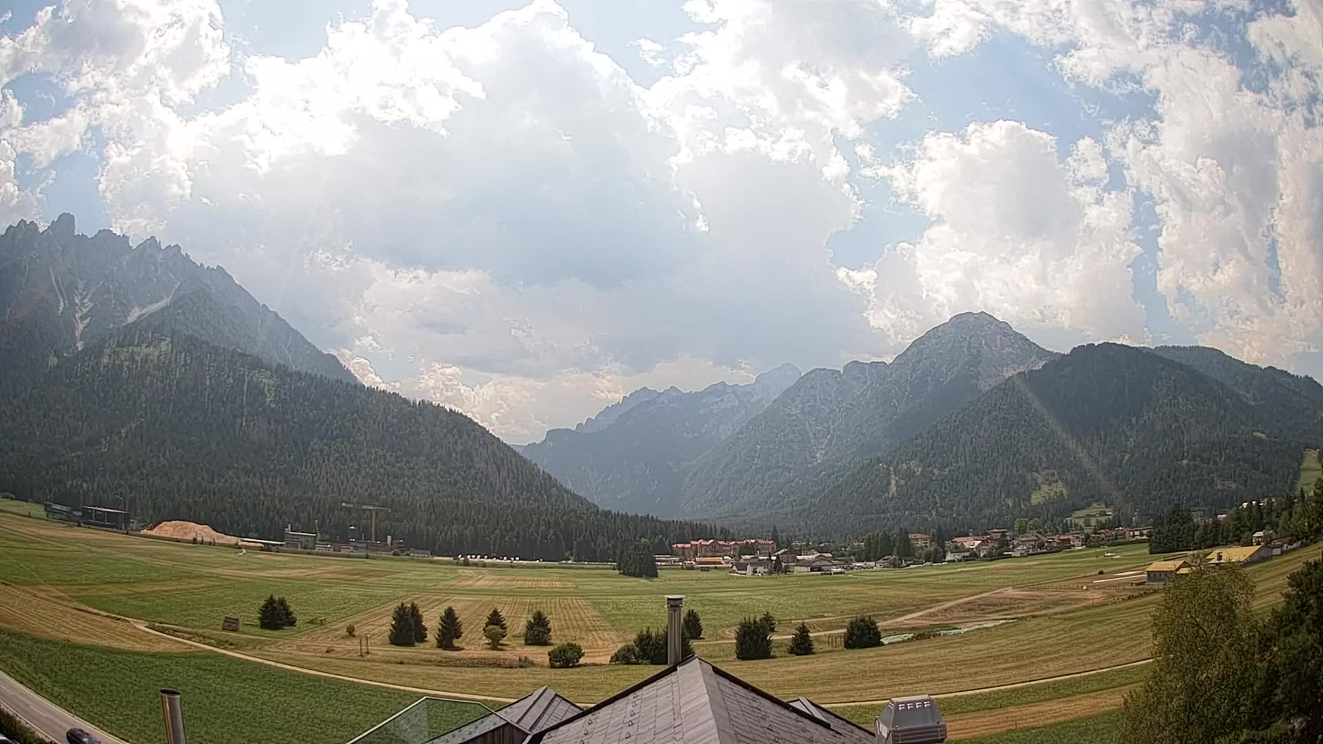 Webcam Toblach Dolomites – View from Hotel Rosengarten