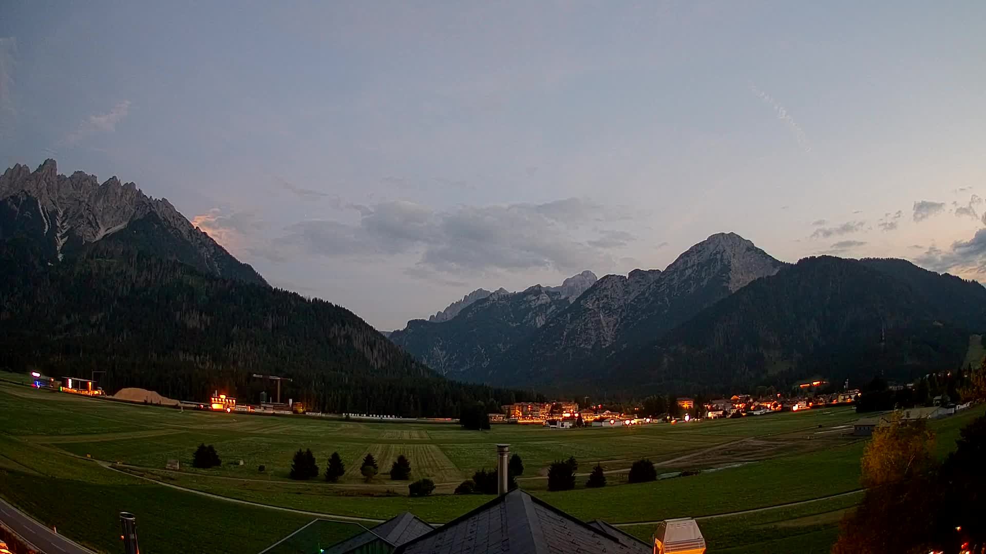 Webcam Toblach Dolomites – View from Hotel Rosengarten