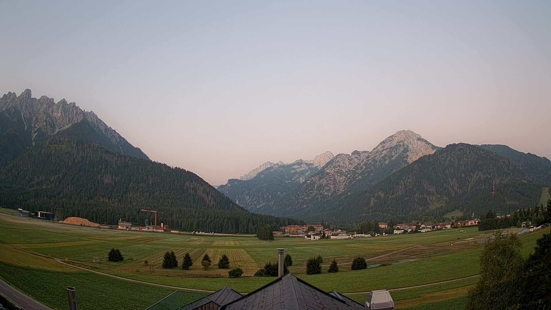 Webcam Toblach Dolomites – View from Hotel Rosengarten