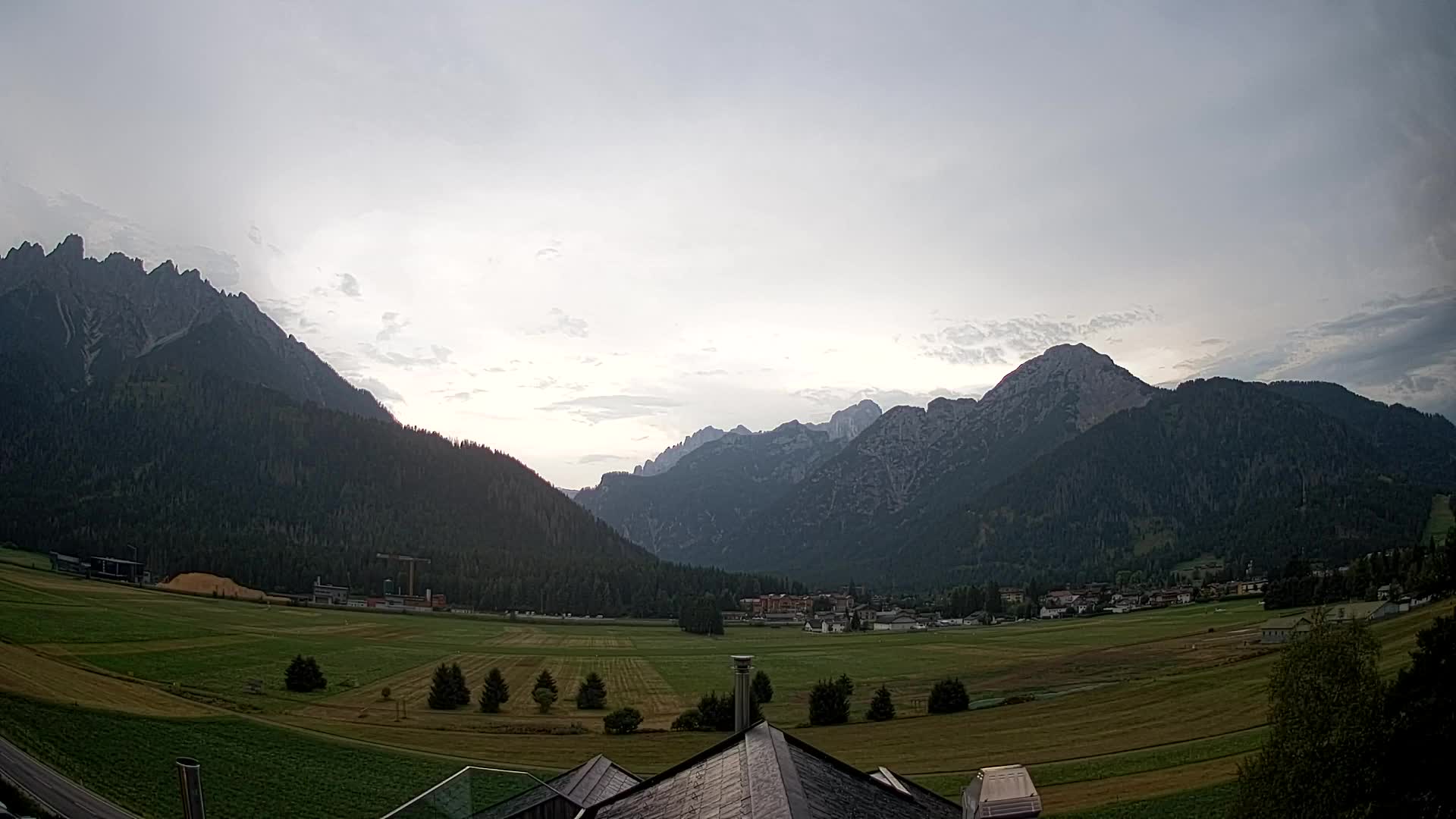 Webcam Toblach Dolomites – View from Hotel Rosengarten