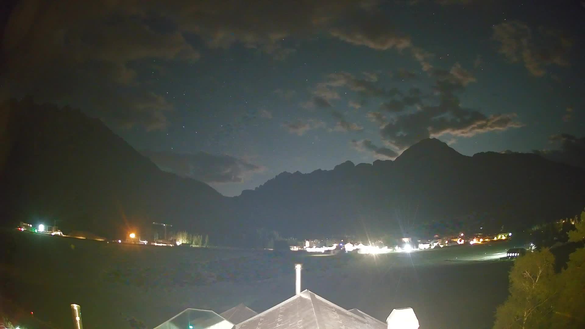 Webcam Toblach Dolomites – View from Hotel Rosengarten