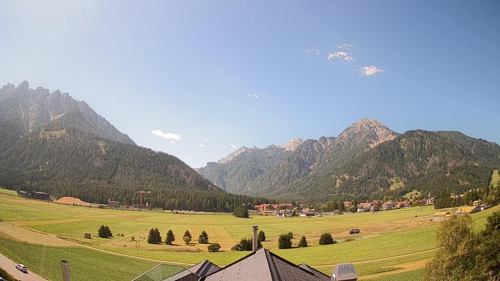 Webcam Toblach Dolomites – View from Hotel Rosengarten