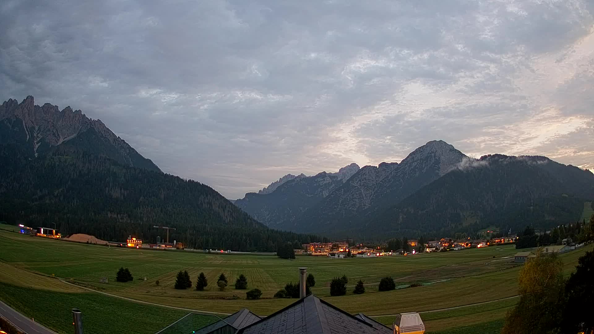Webcam Toblach Dolomites – View from Hotel Rosengarten
