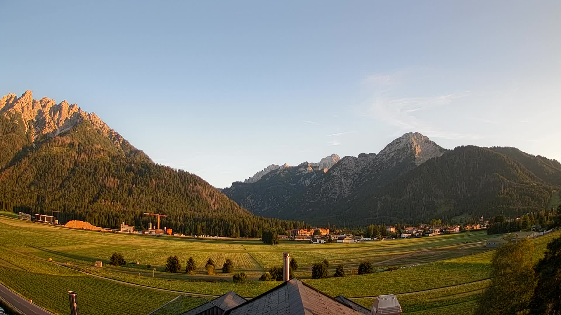 Webcam Toblach Dolomites – View from Hotel Rosengarten