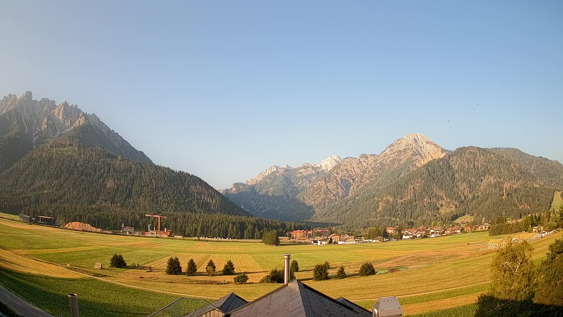 Webcam Toblach Dolomites – View from Hotel Rosengarten