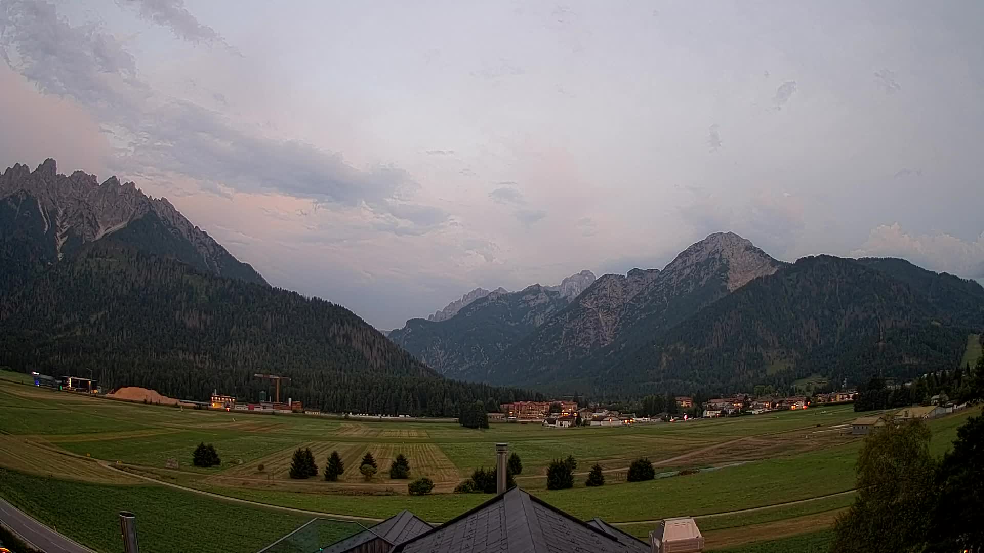 Webcam Toblach Dolomites – View from Hotel Rosengarten
