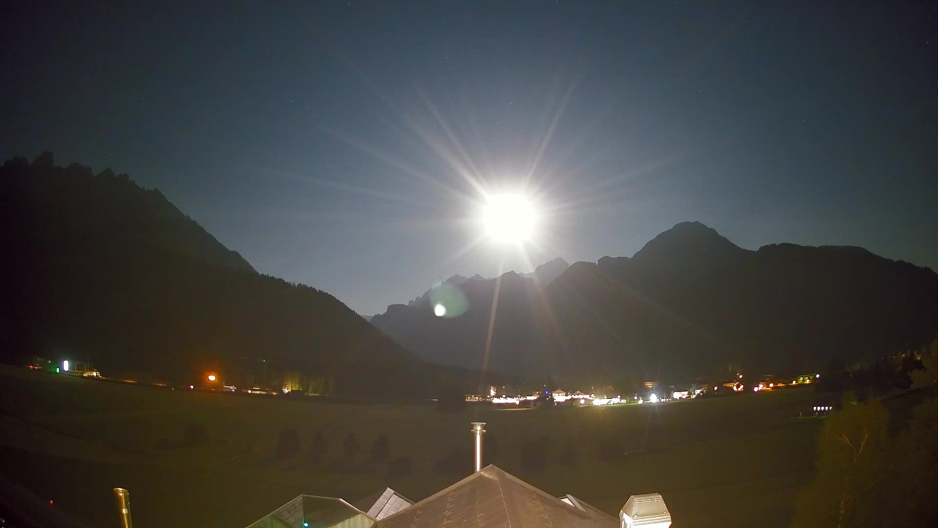 Webcam Toblach Dolomites – View from Hotel Rosengarten