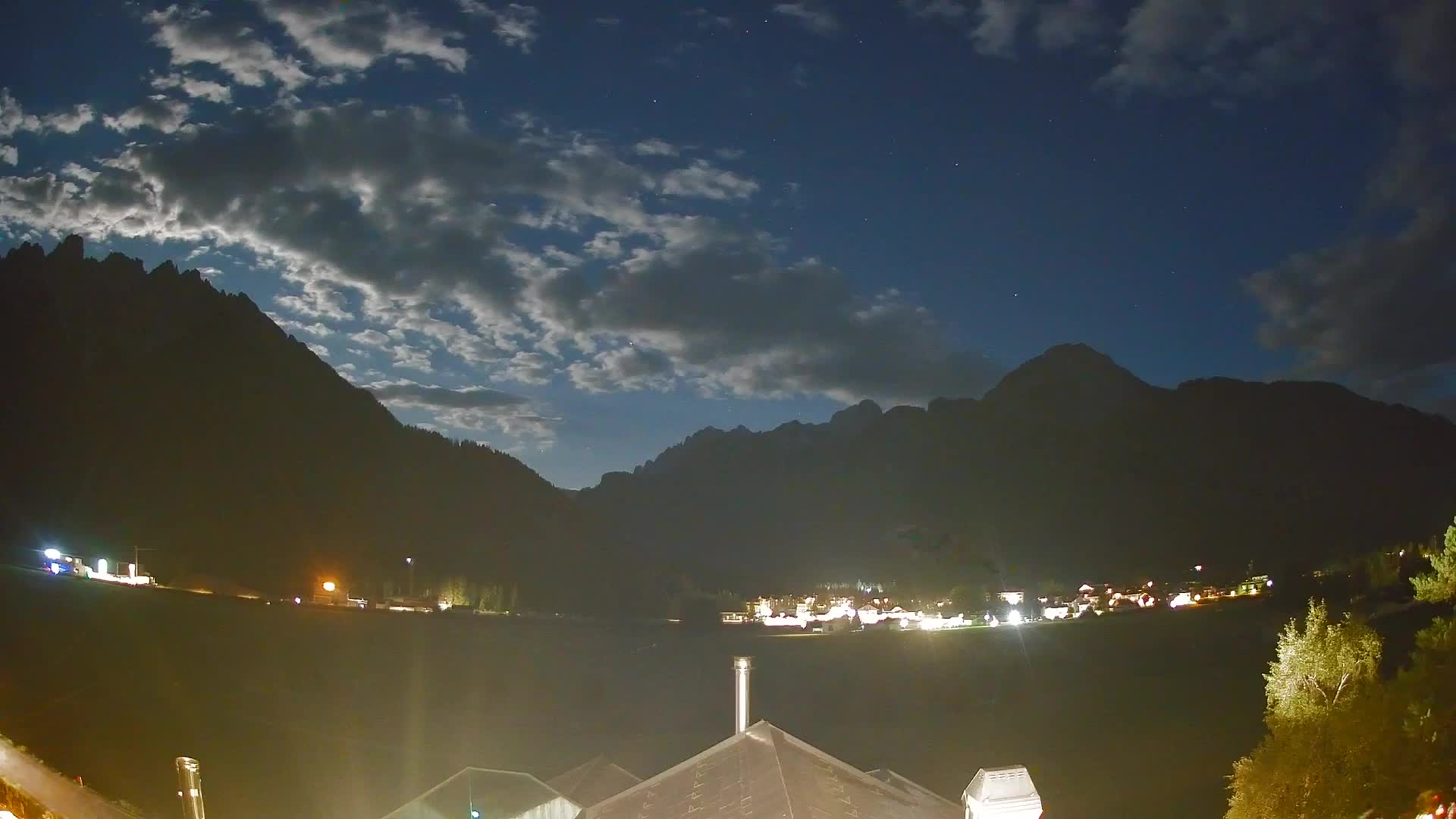 Webcam Toblach Dolomites – View from Hotel Rosengarten