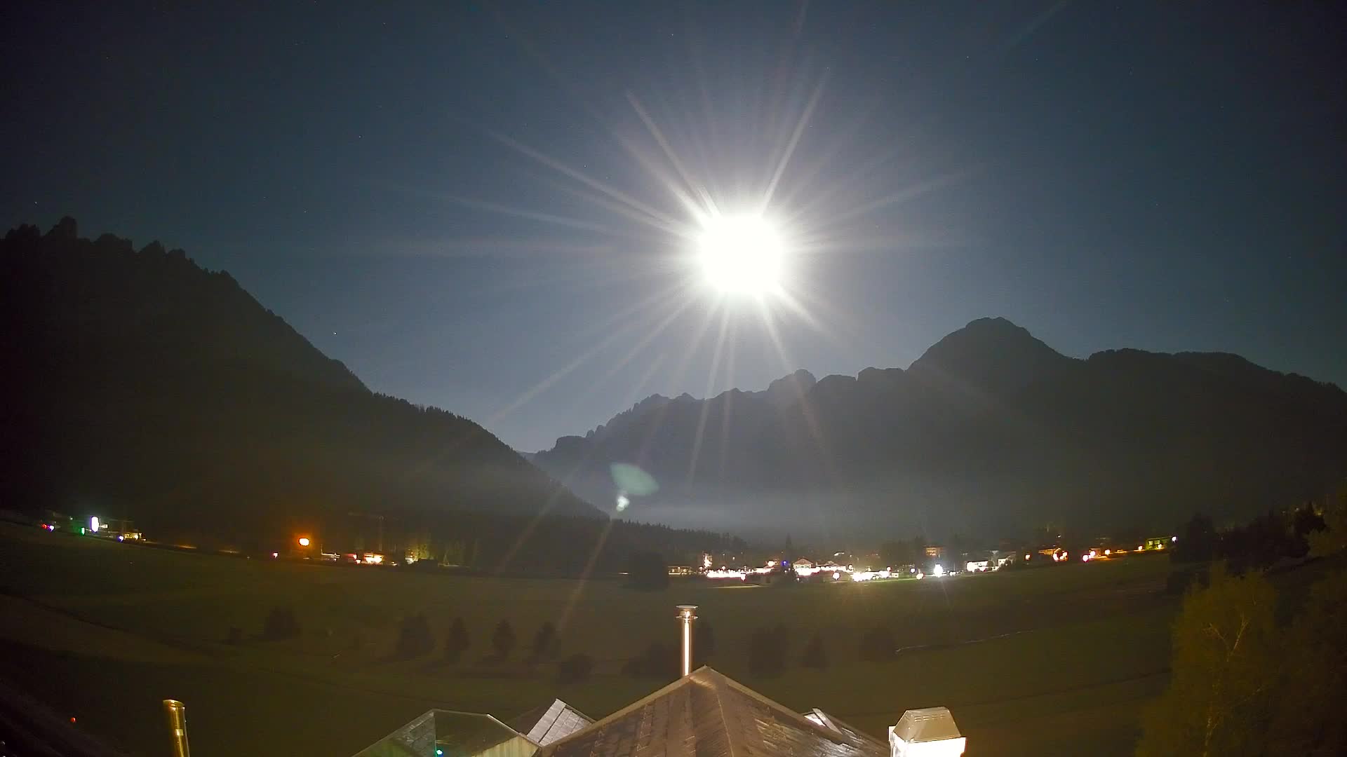 Web kamera Toblach Dolomiti – Pogled s Hotela Rosengarten