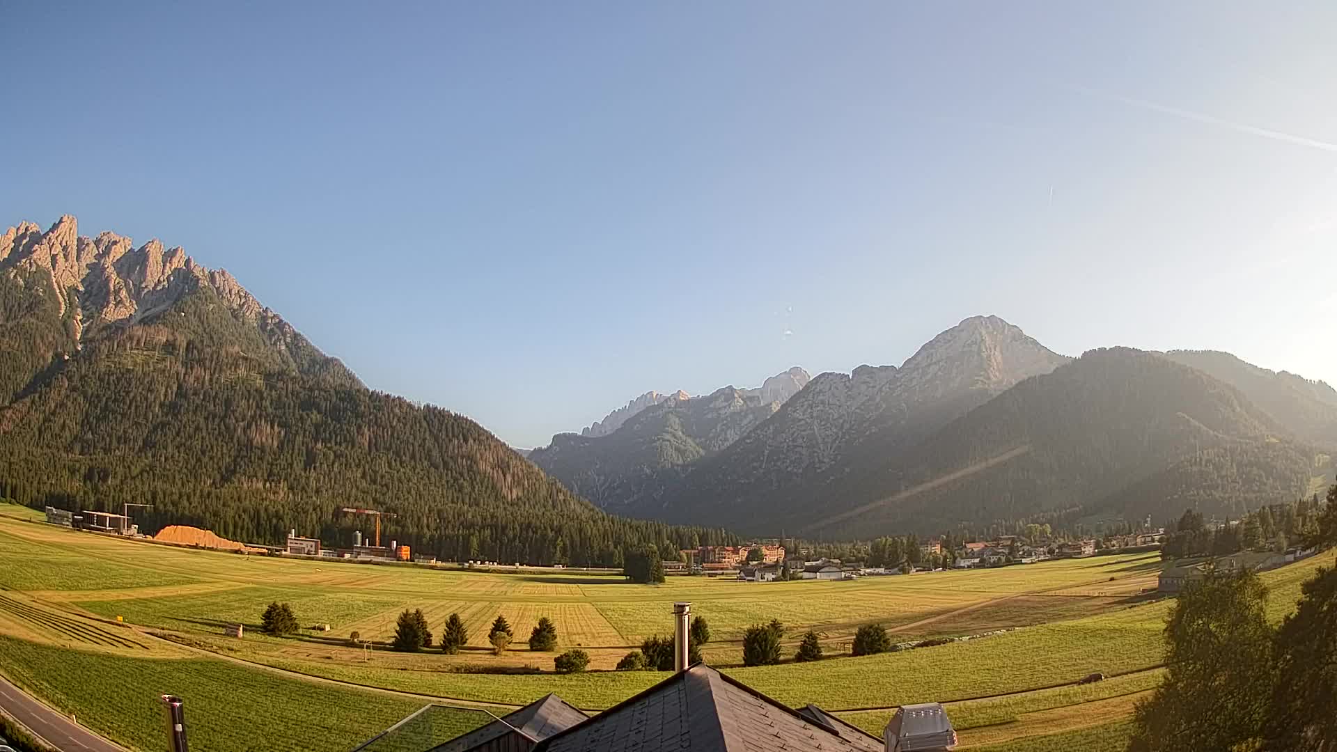 Webcam Toblach Dolomites – View from Hotel Rosengarten