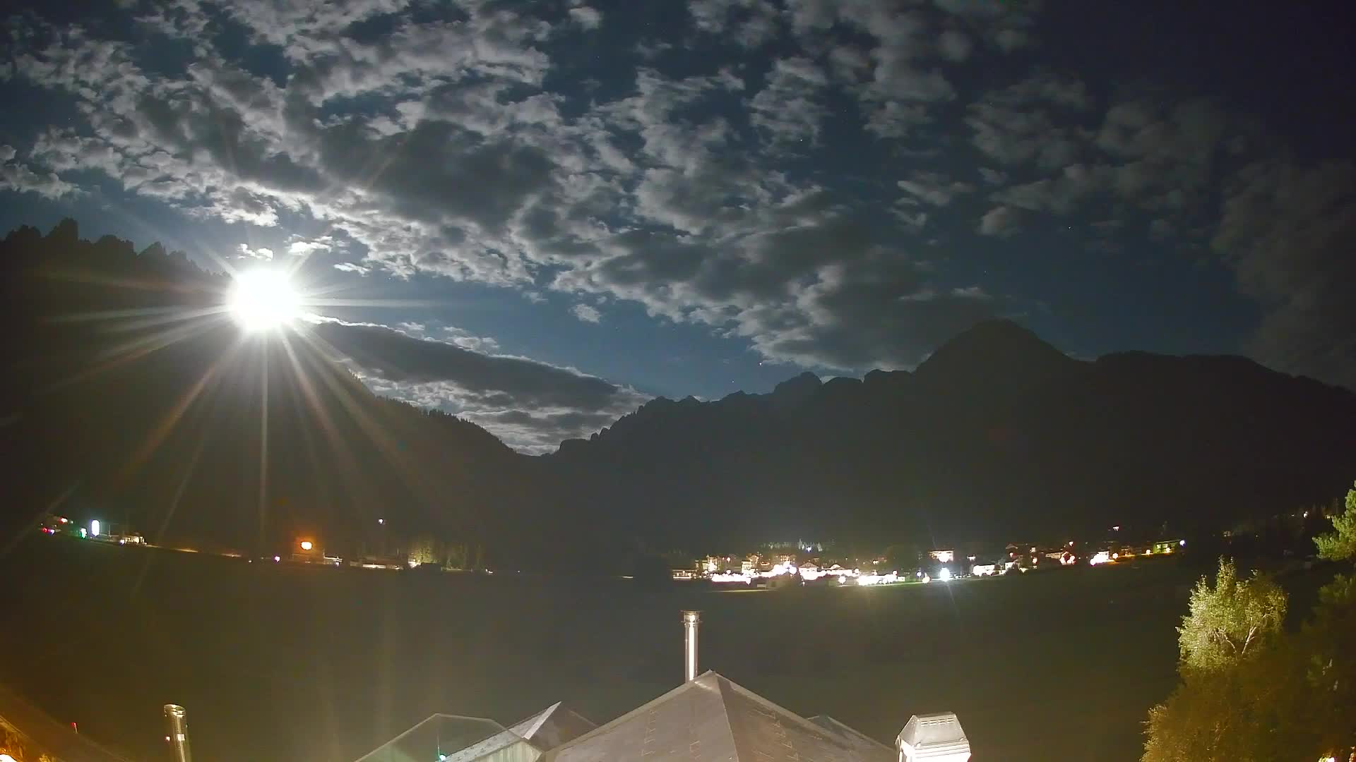 Webcam Toblach Dolomites – View from Hotel Rosengarten