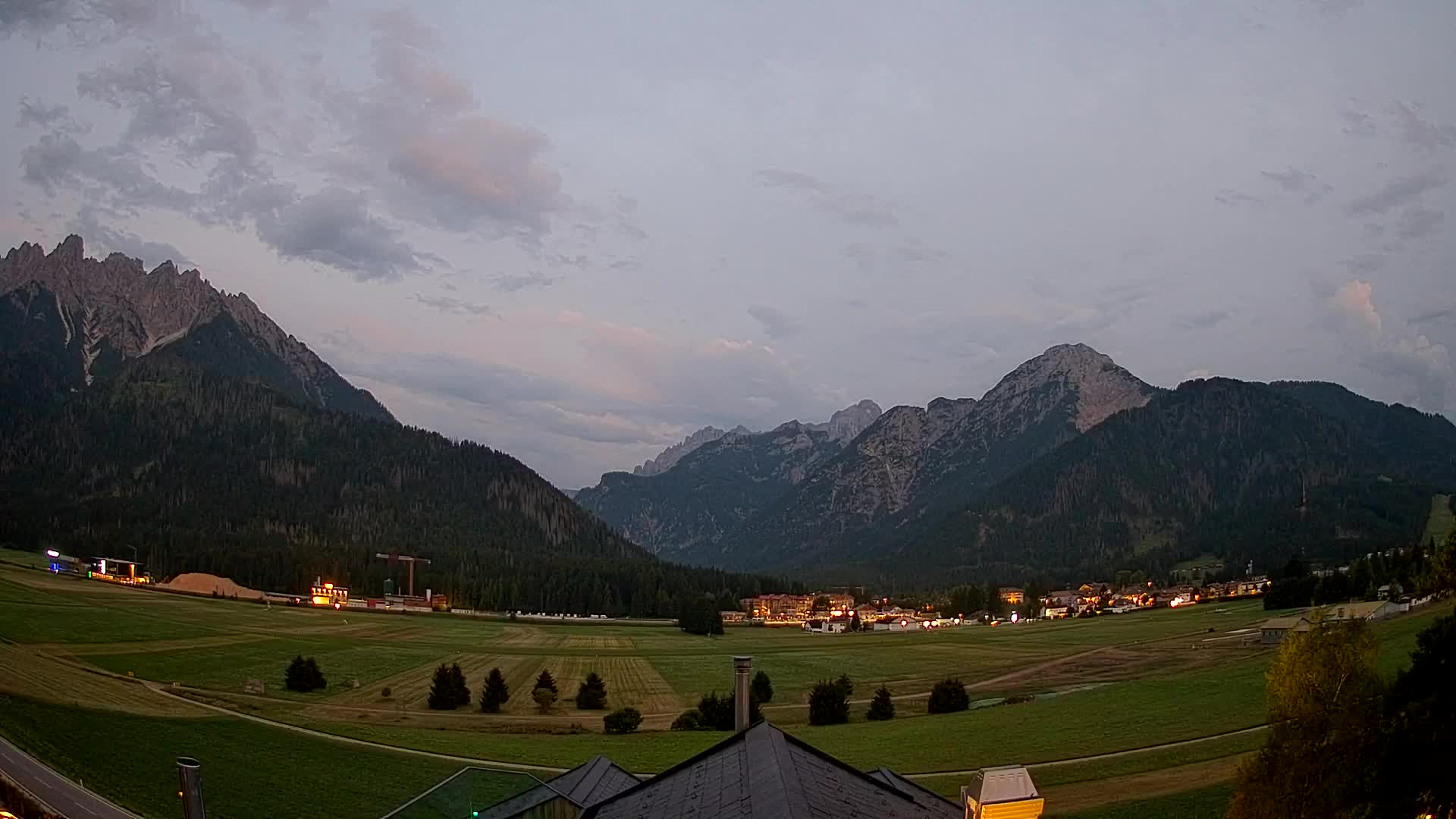 Webcam Toblach Dolomites – View from Hotel Rosengarten