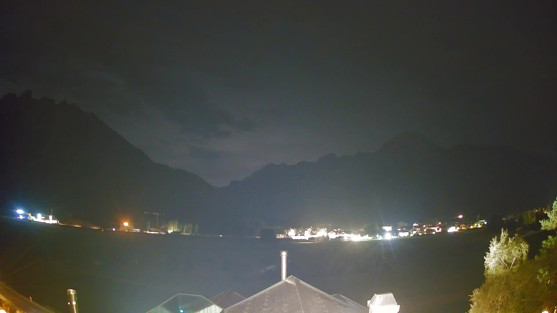 Spletna kamera Toblach Dolomiti – Pogled iz hotela Rosengarten
