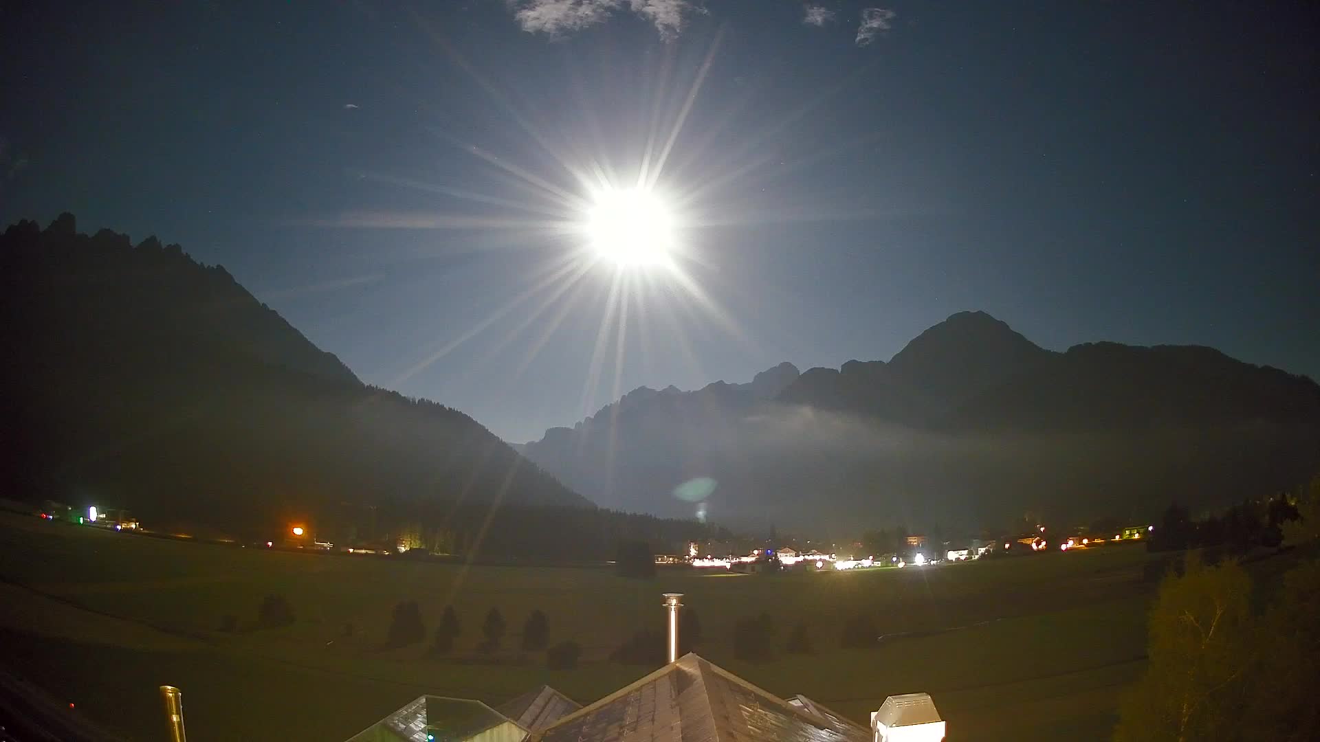 Webcam Toblach Dolomites – View from Hotel Rosengarten
