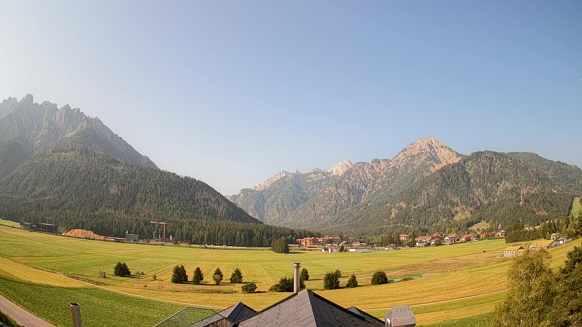 Webcam Toblach Dolomites – View from Hotel Rosengarten