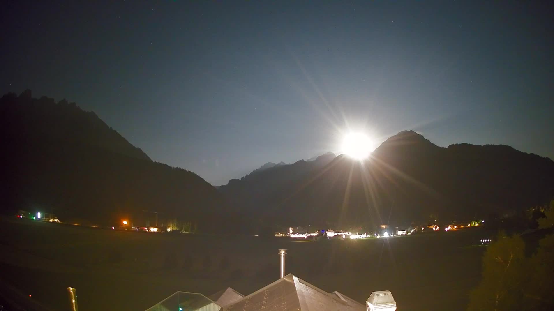 Webcam Toblach Dolomites – View from Hotel Rosengarten