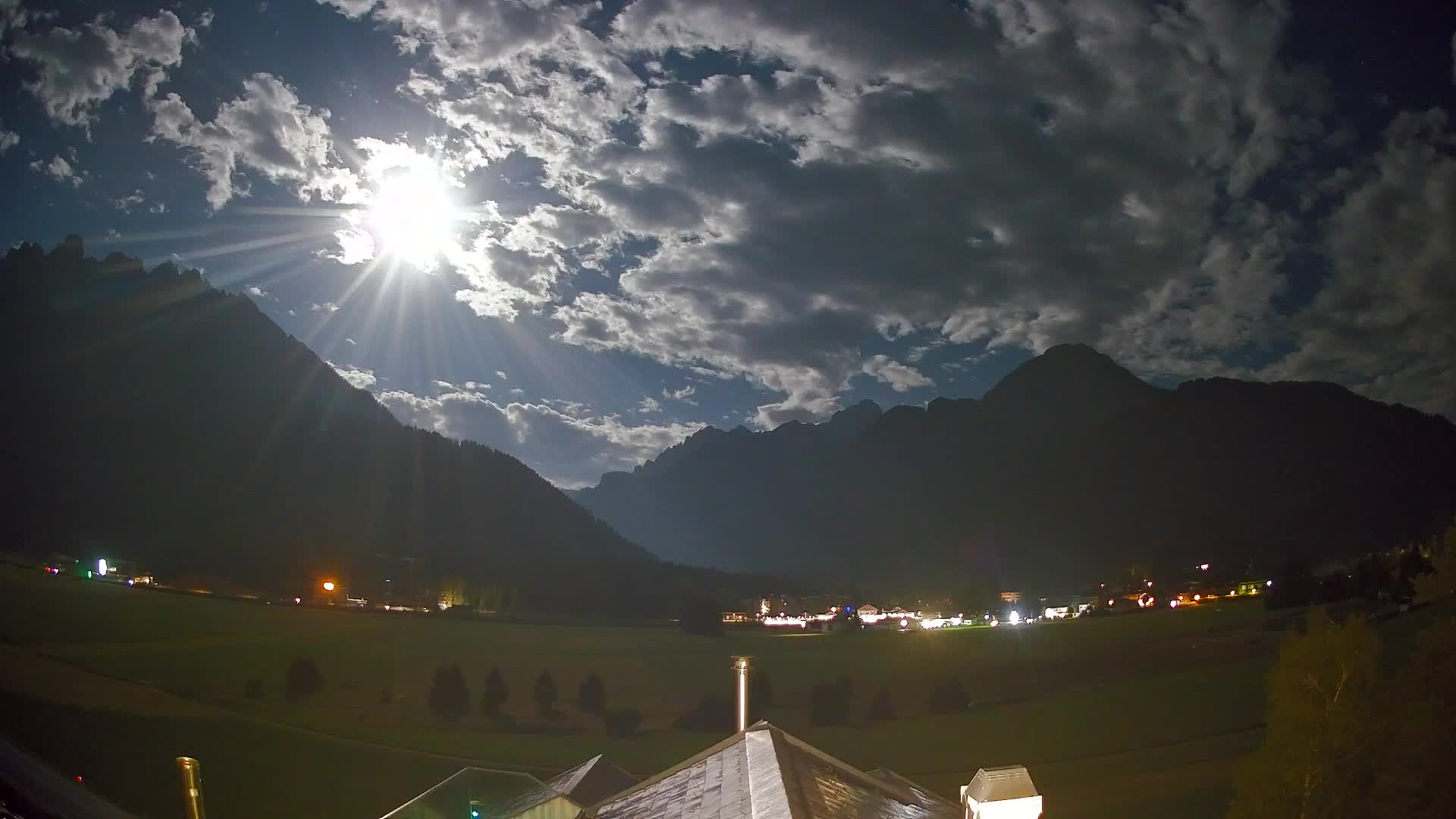 Webcam Dobbiaco Dolomiti – Vista dall’Hotel Rosengarten