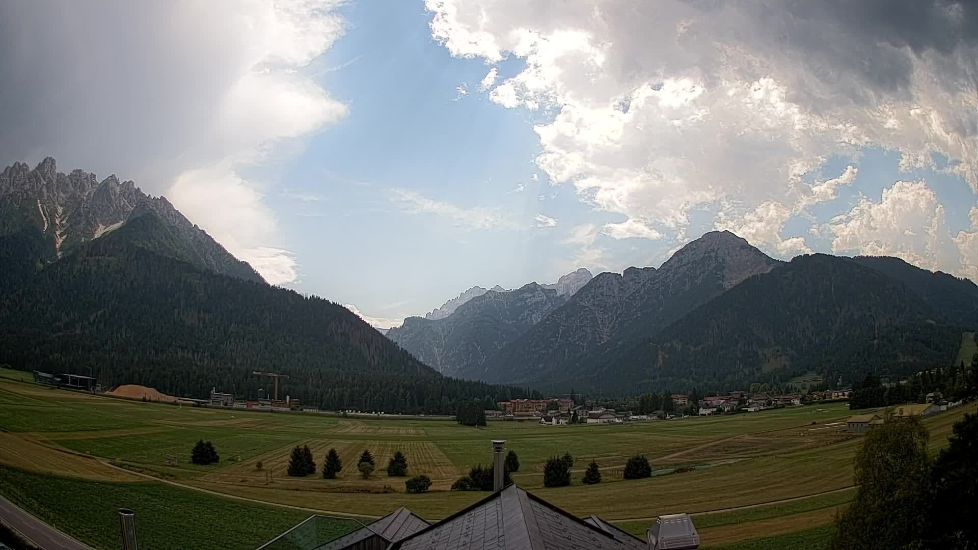 Webcam Dobbiaco Dolomiti – Vista dall’Hotel Rosengarten