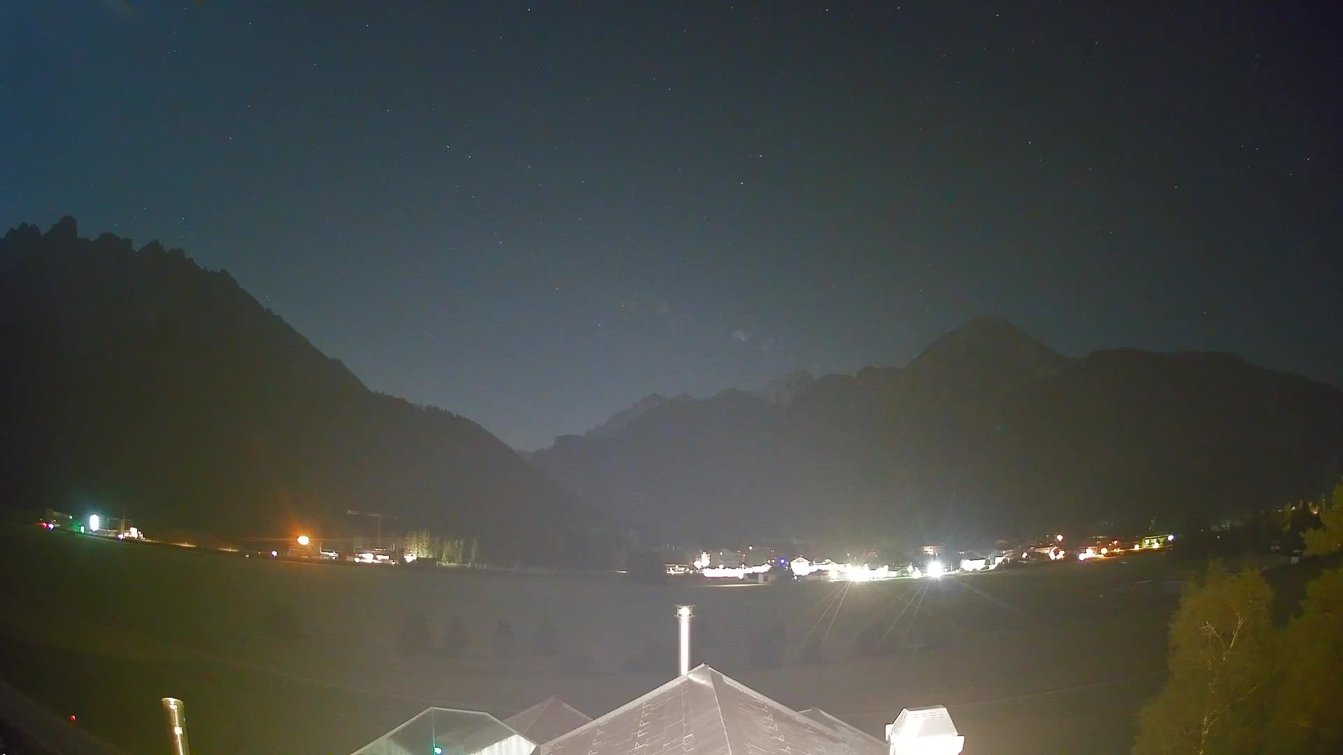 Web kamera Toblach Dolomiti – Pogled s Hotela Rosengarten