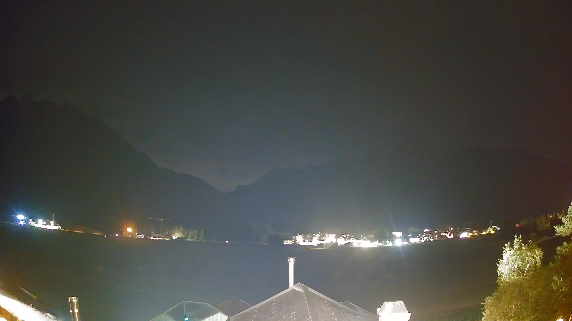 Web kamera Toblach Dolomiti – Pogled s Hotela Rosengarten