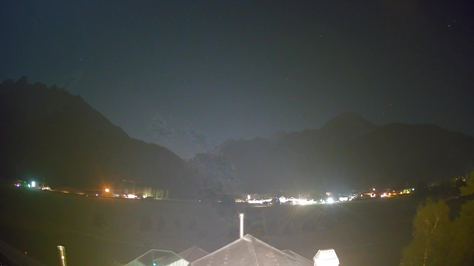Spletna kamera Toblach Dolomiti – Pogled iz hotela Rosengarten