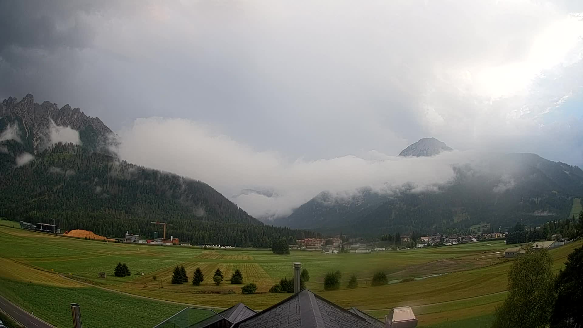 Webcam Toblach Dolomites – View from Hotel Rosengarten