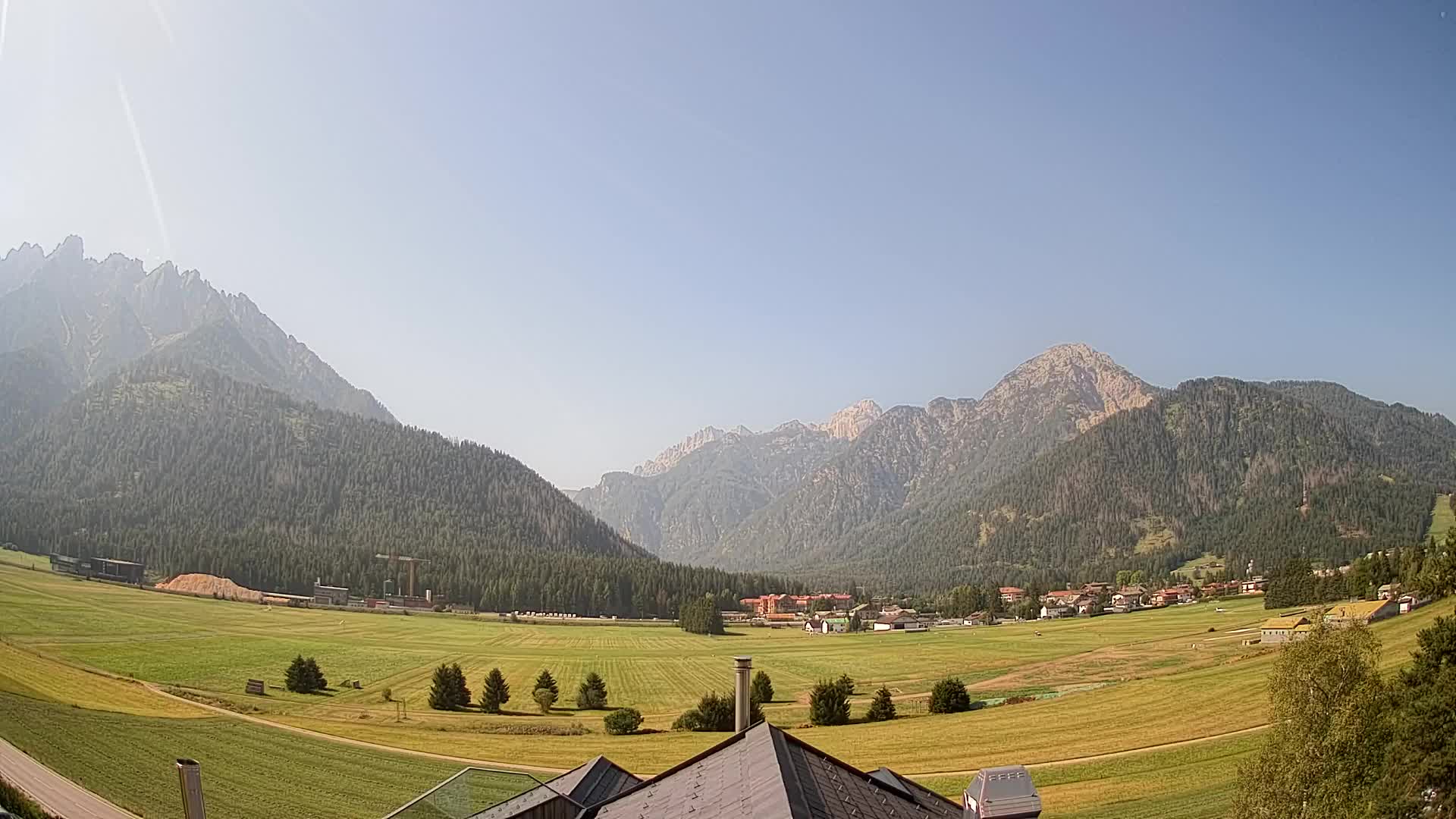 Webcam Toblach Dolomites – View from Hotel Rosengarten
