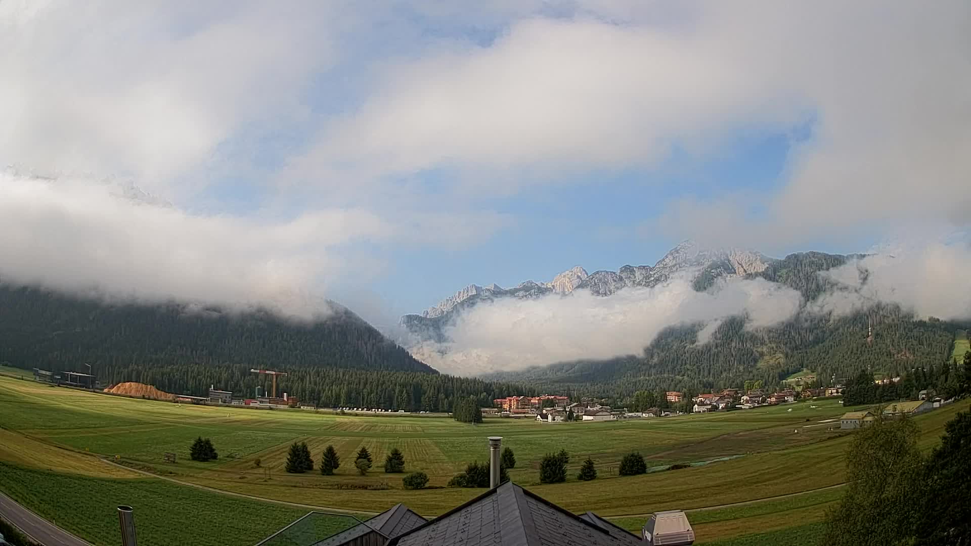 Webcam Toblach Dolomites – View from Hotel Rosengarten