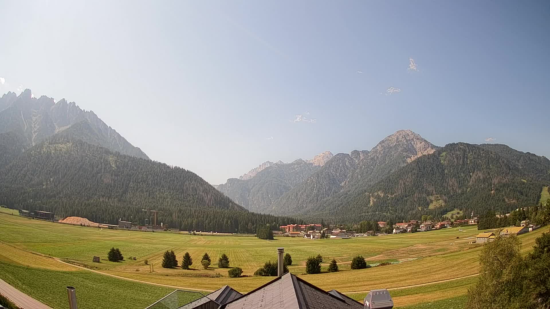 Webcam Toblach Dolomites – View from Hotel Rosengarten