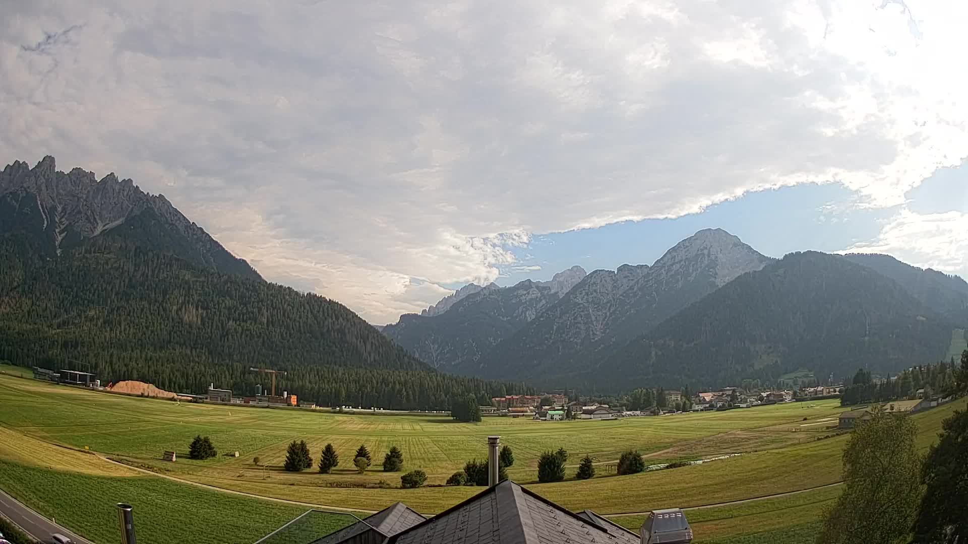 Webcam Dobbiaco Dolomiti – Vista dall’Hotel Rosengarten
