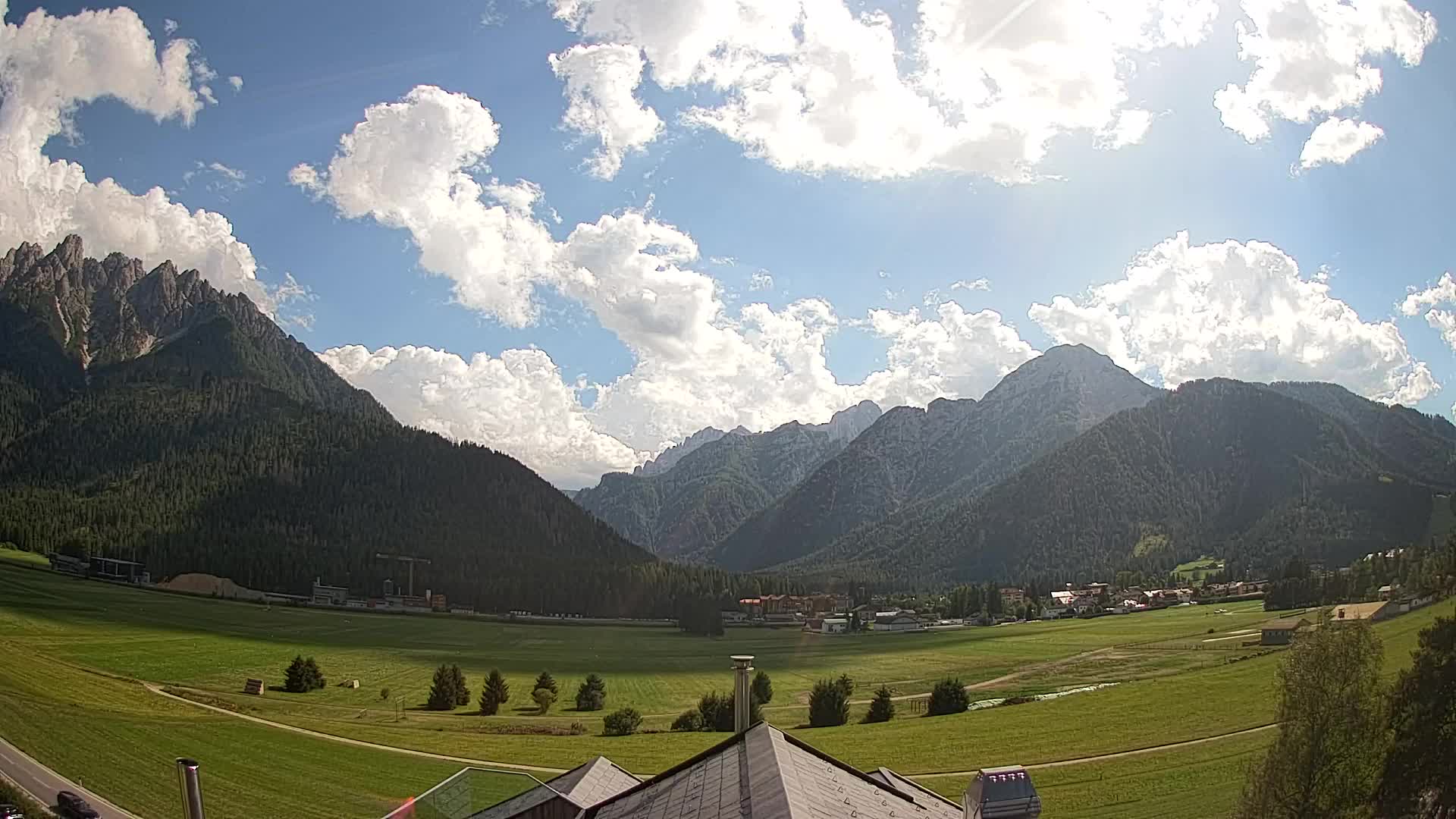 Webcam Toblach Dolomites – View from Hotel Rosengarten