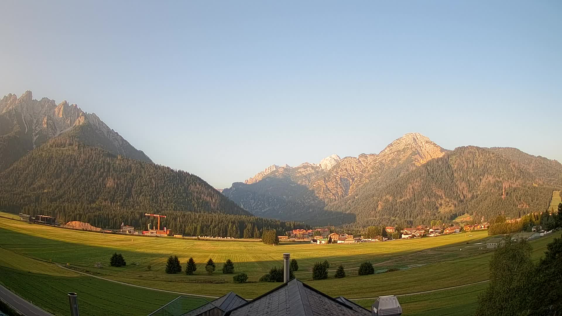 Webcam Toblach Dolomites – View from Hotel Rosengarten