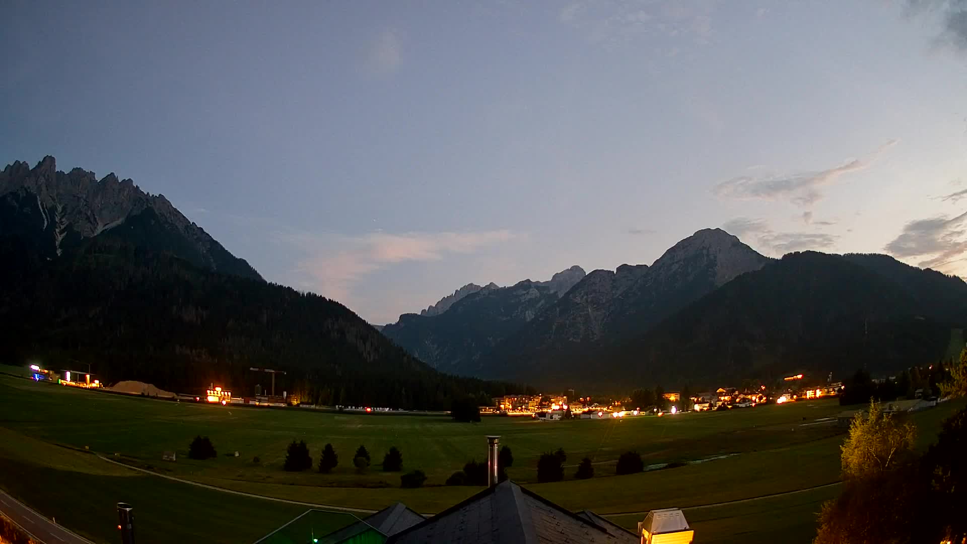Web kamera Toblach Dolomiti – Pogled s Hotela Rosengarten