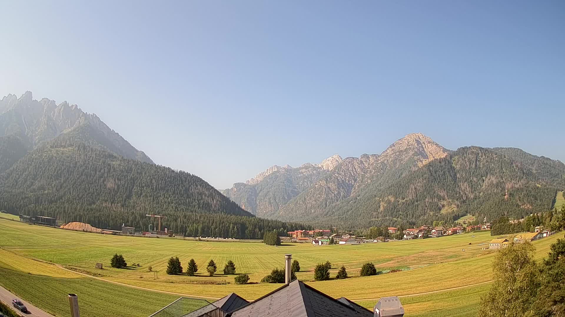 Webcam Toblach Dolomites – View from Hotel Rosengarten