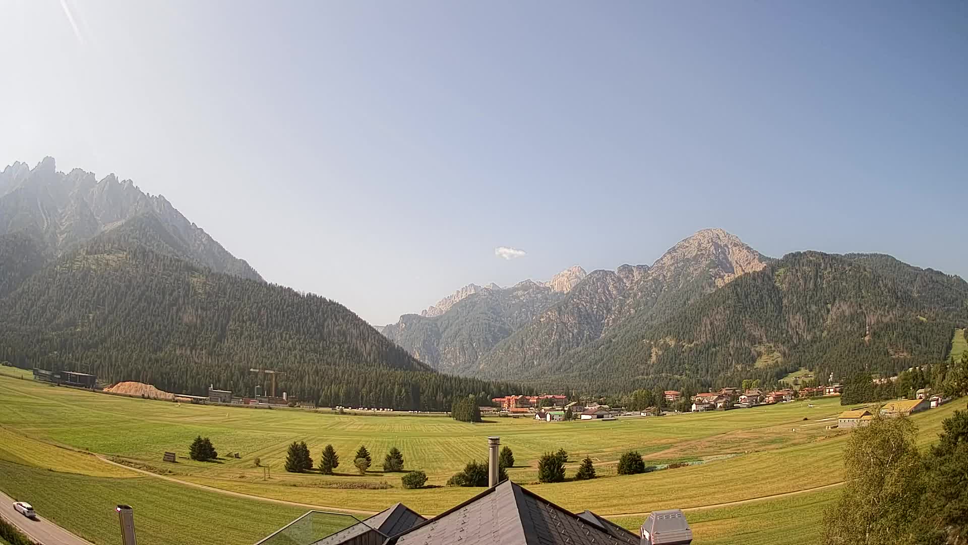 Webcam Toblach Dolomites – View from Hotel Rosengarten
