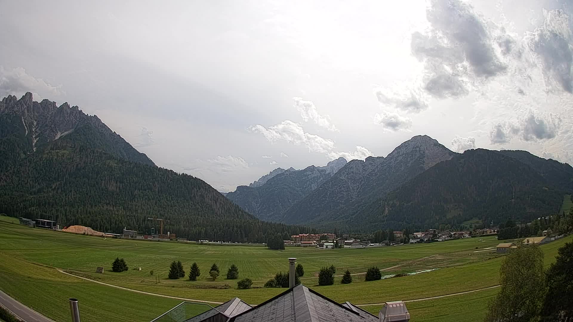 Webcam Toblach Dolomites – View from Hotel Rosengarten