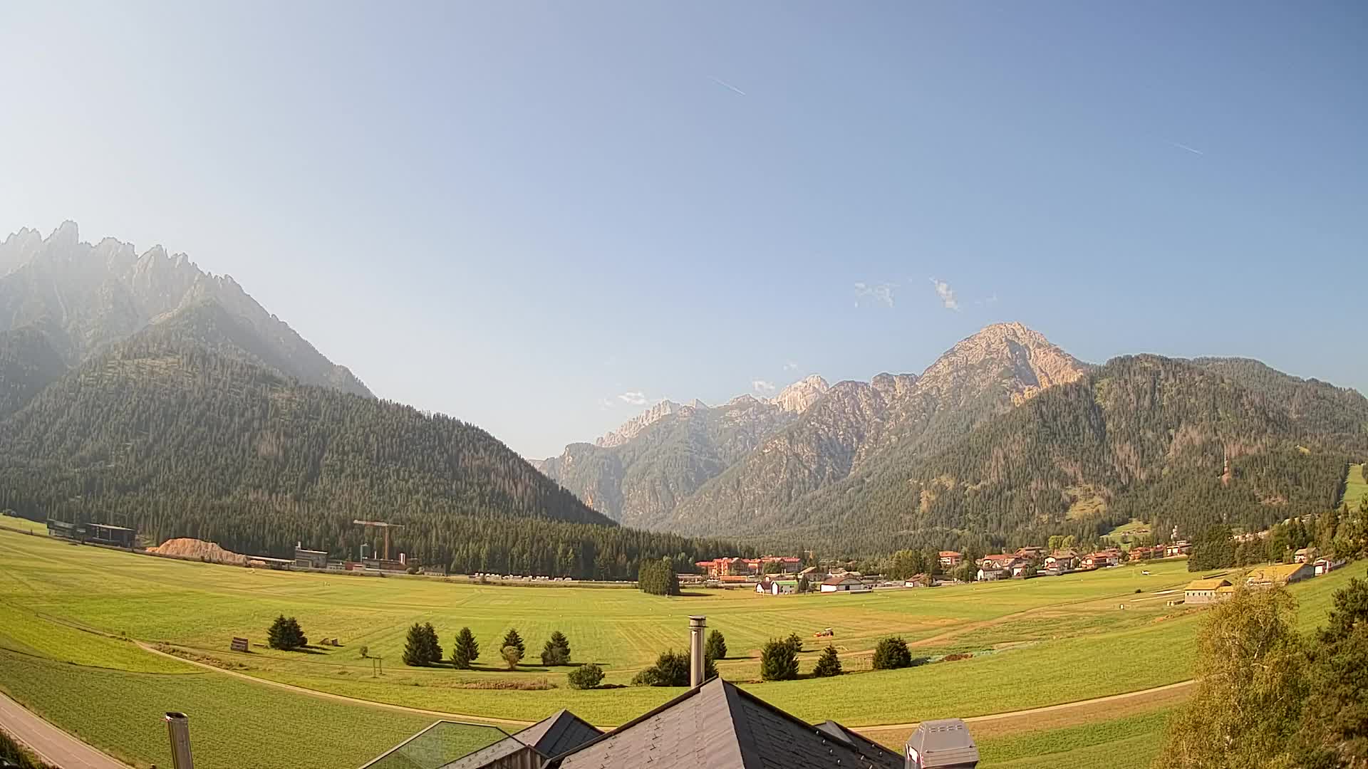 Webcam Toblach Dolomites – View from Hotel Rosengarten