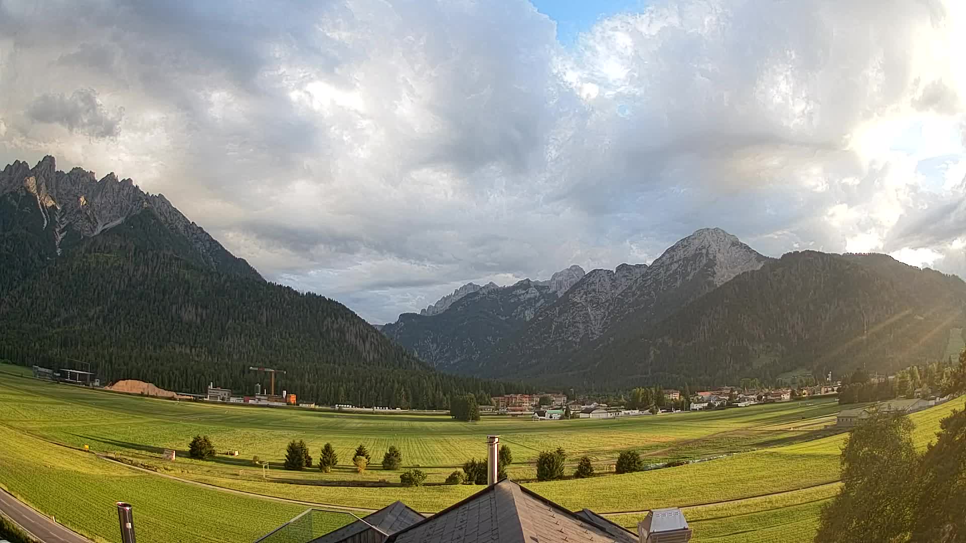Webcam Dobbiaco Dolomiti – Vista dall’Hotel Rosengarten