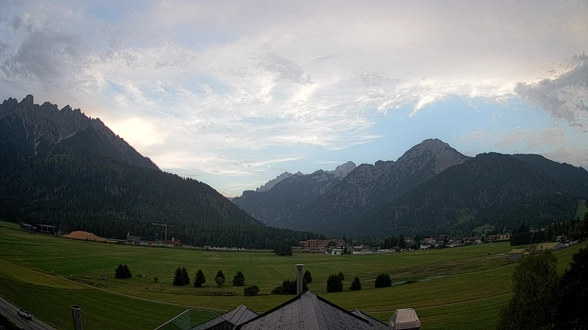 Webcam Toblach Dolomites – View from Hotel Rosengarten