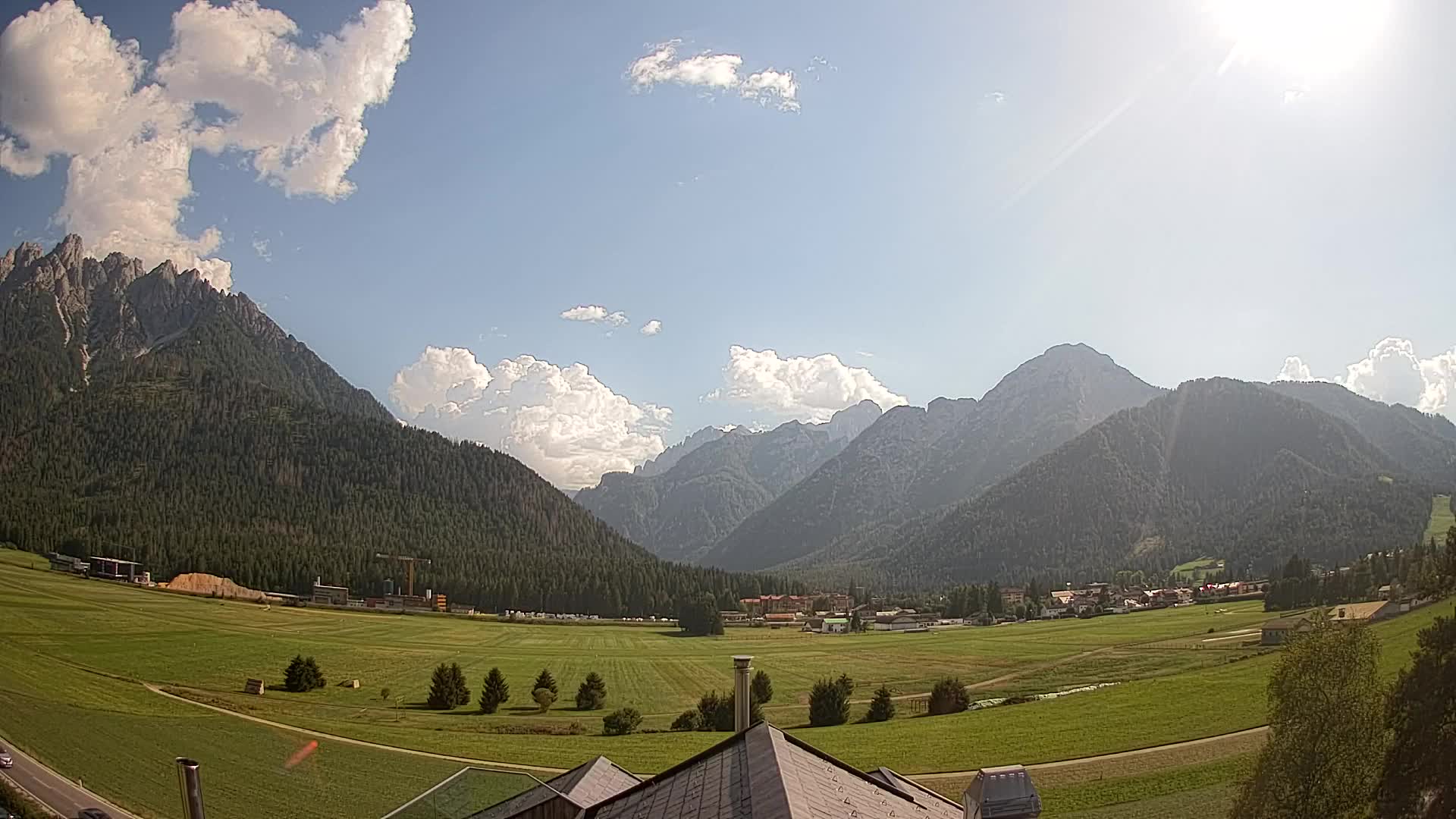 Webcam Toblach Dolomites – View from Hotel Rosengarten