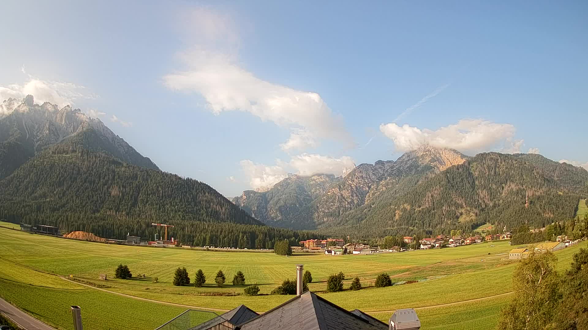 Webcam Toblach Dolomites – View from Hotel Rosengarten