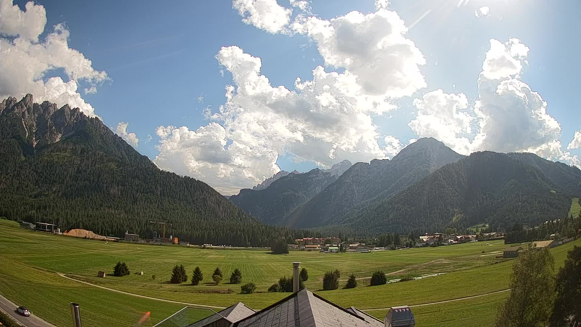 Webcam Toblach Dolomites – View from Hotel Rosengarten