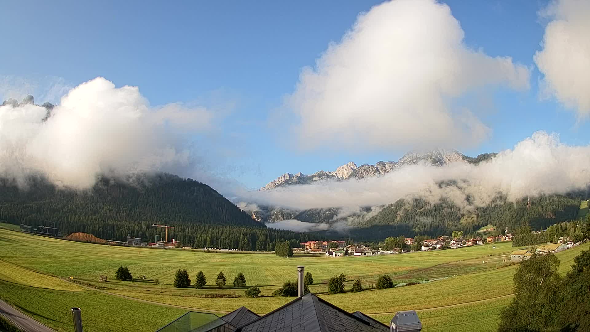 Spletna kamera Toblach Dolomiti – Pogled iz hotela Rosengarten