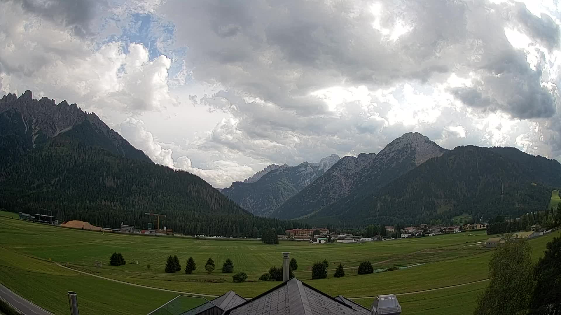 Webcam Dobbiaco Dolomiti – Vista dall’Hotel Rosengarten