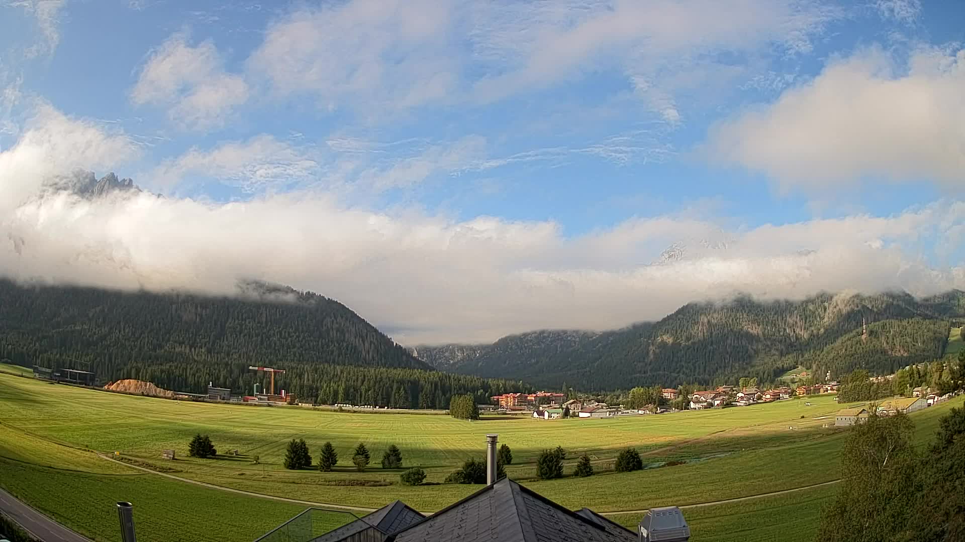 Webcam Toblach Dolomites – View from Hotel Rosengarten