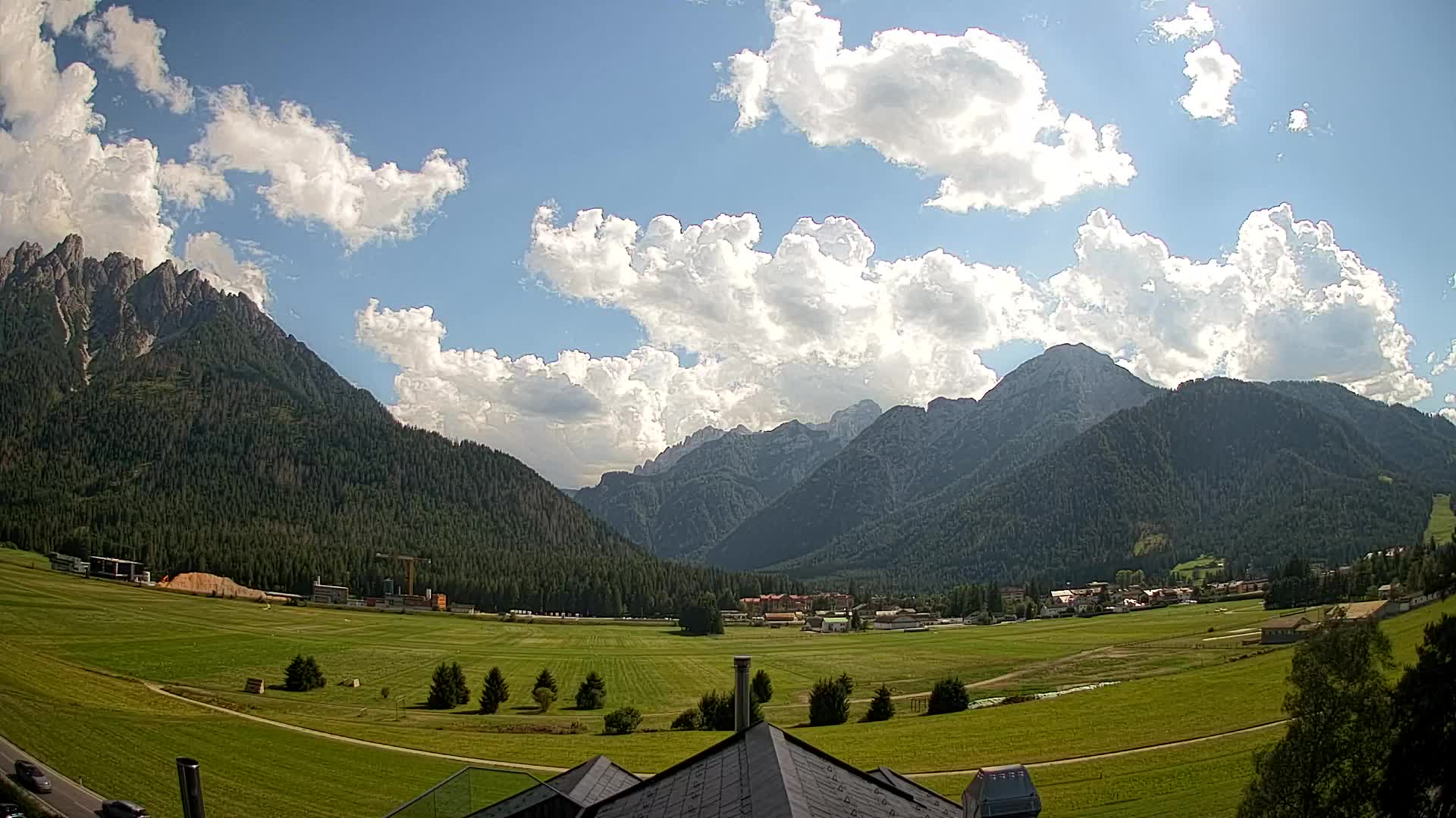 Webcam Toblach Dolomites – View from Hotel Rosengarten