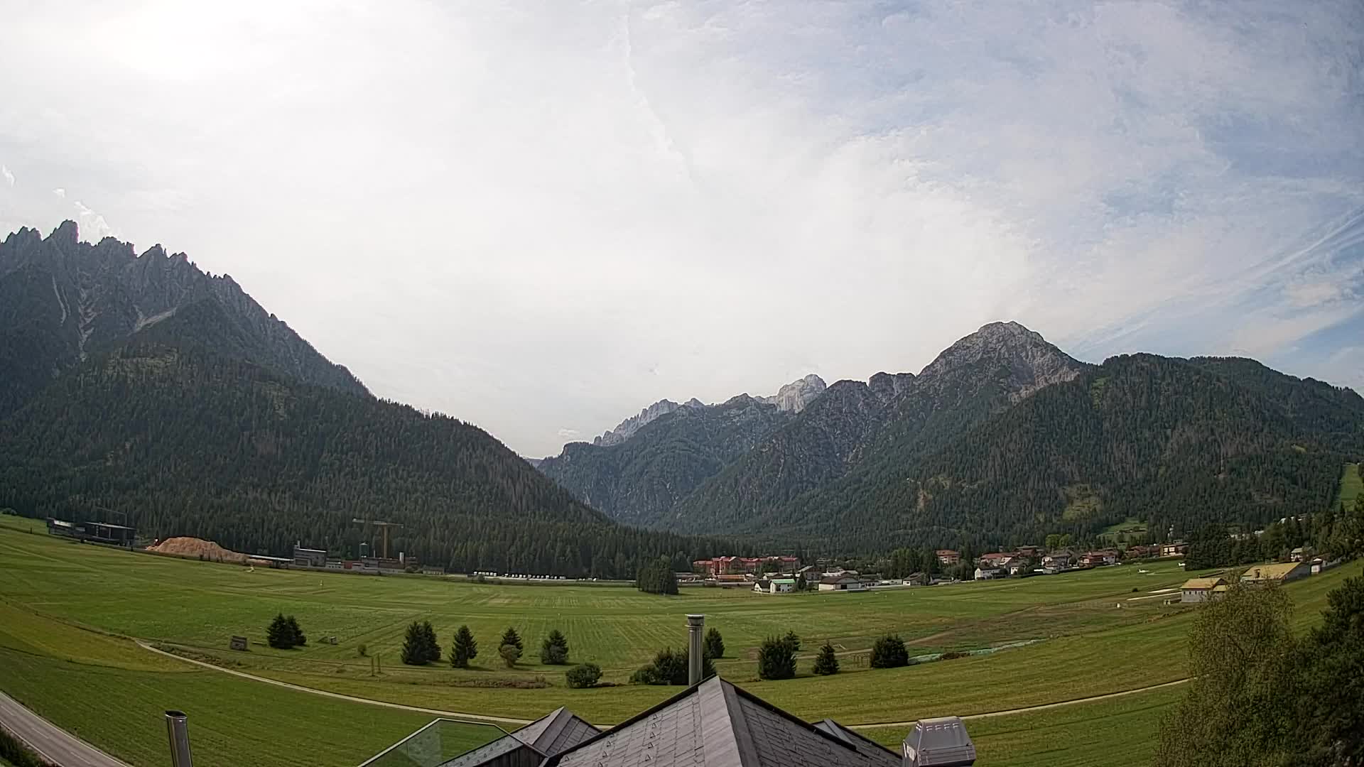 Webcam Toblach Dolomites – View from Hotel Rosengarten