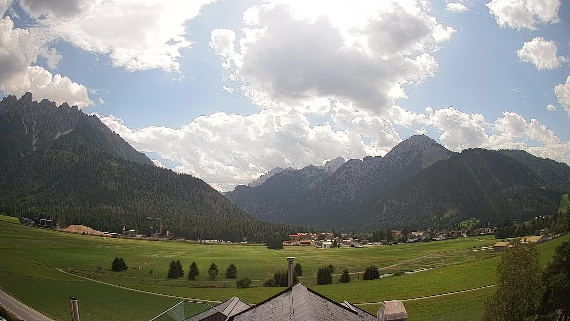Webcam Toblach Dolomites – View from Hotel Rosengarten