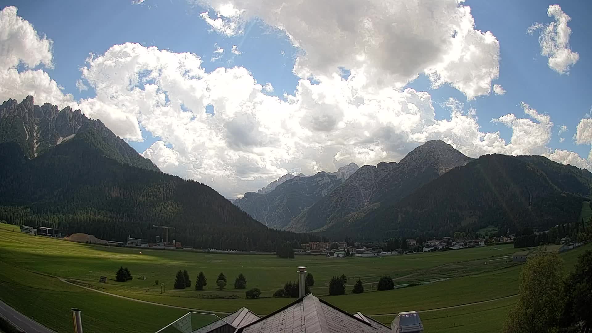 Webcam Dobbiaco Dolomiti – Vista dall’Hotel Rosengarten