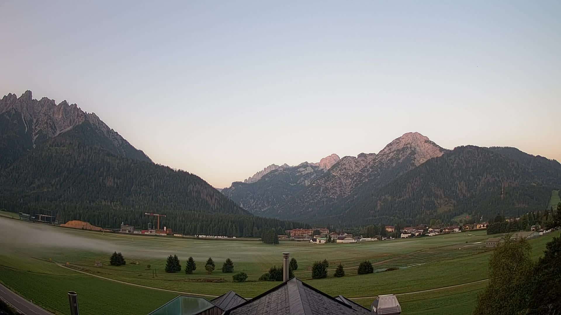 Spletna kamera Toblach Dolomiti – Pogled iz hotela Rosengarten